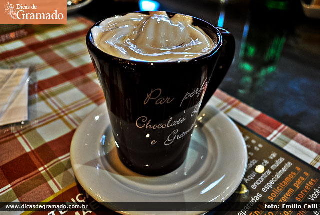 Chocolate quente da Casa da Velha Bruxa é eleito o melhor de Gramado